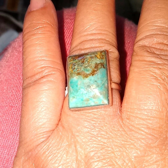 💝LUXURIOUS!/ SQUARE TORQUOISE GEMSTONE RING💕 💖 - Picture 4 of 8